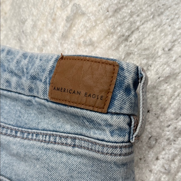 American Eagle Distressed Light Blue Denim Shorts - Picture 3 of 8